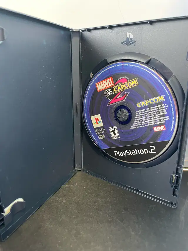 PS2 MARVEL VS CAPCOM 2 - Photo 2