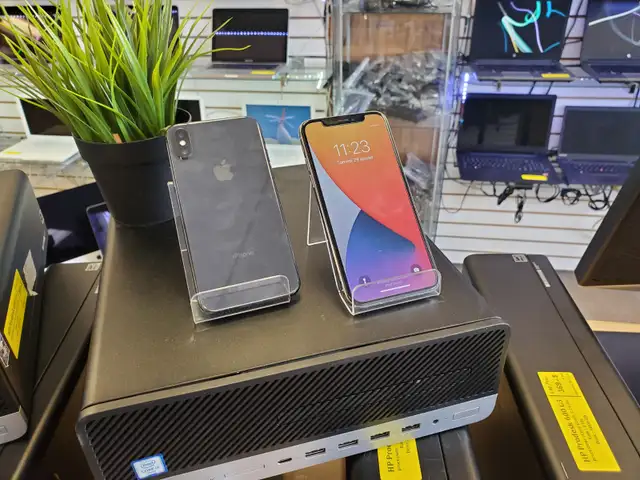 Iphone X 64GB deveroullié 229$ .. AVEC GARANTIE