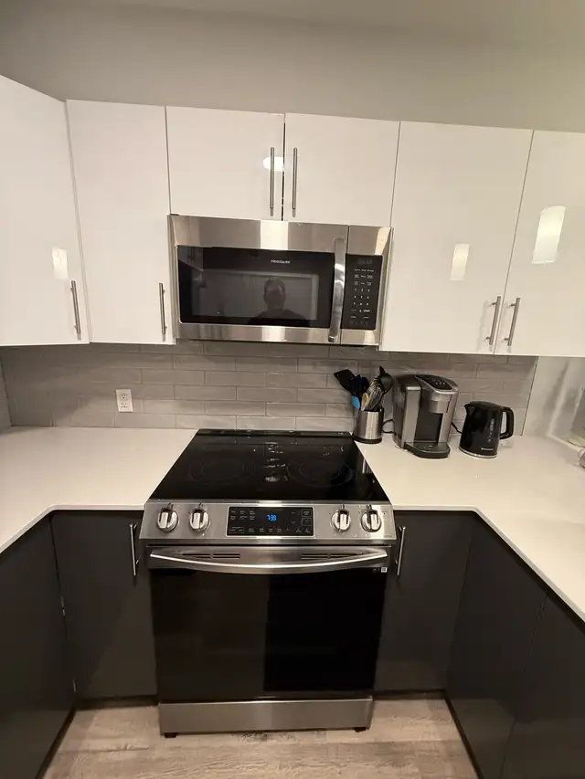 Roommate wanted 2 bed 2 bath apartment - Photo 3