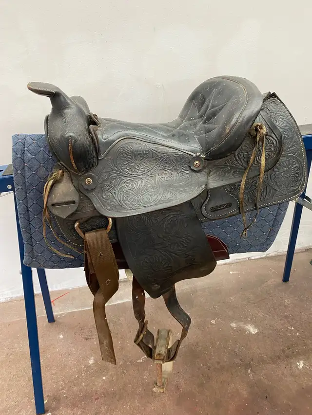 14" western saddle