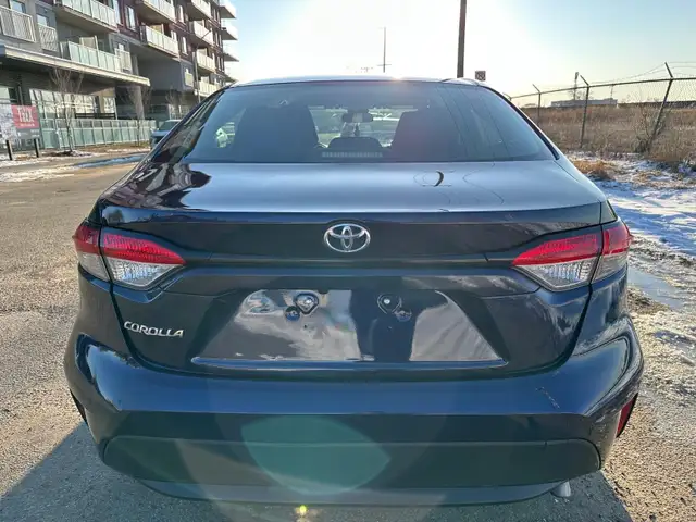 2020 Toyota Corolla LE - Photo 8