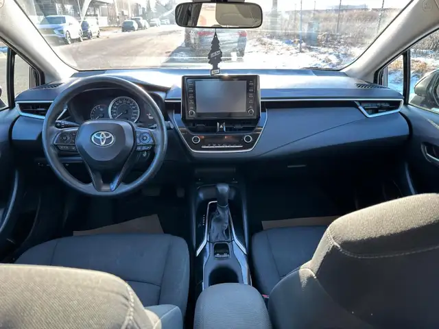 2020 Toyota Corolla LE - Photo 10