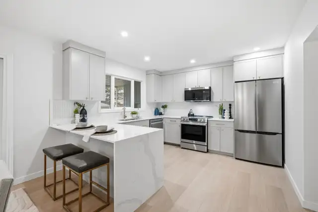 FOR SALE: Fully Updated 4 Bed Bungalow in St Vital - Photo 4