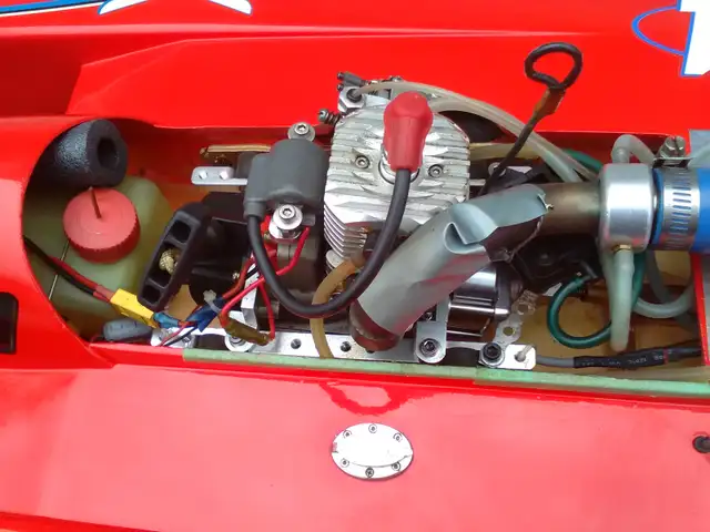 Remote Control Hydroplane Race Boat - 1/5 Scale - Photo 7