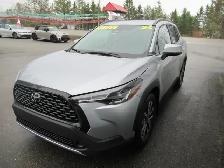 2024 Toyota Corolla Cross LE w/ Upgrade Package | Sunroof | Allo - Photo 4