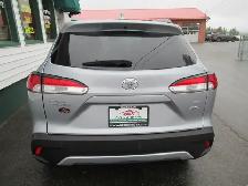 2024 Toyota Corolla Cross LE w/ Upgrade Package | Sunroof | Allo - Photo 10