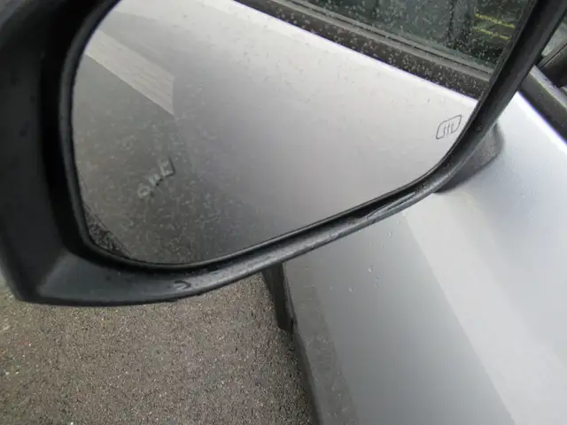 2024 Toyota Corolla Cross LE w/ Upgrade Package | Sunroof | Allo - Photo 15