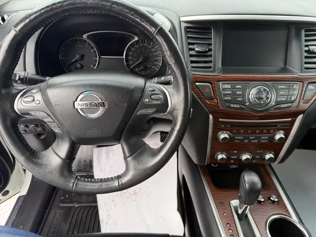 2019 Nissan Pathfinder LOADED LOW KMS - Photo 8