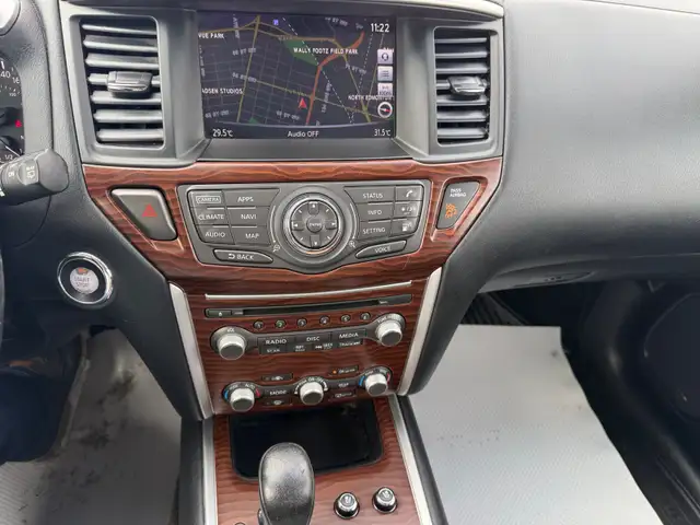 2019 Nissan Pathfinder LOADED LOW KMS - Photo 9