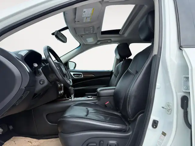 2019 Nissan Pathfinder LOADED LOW KMS - Photo 11