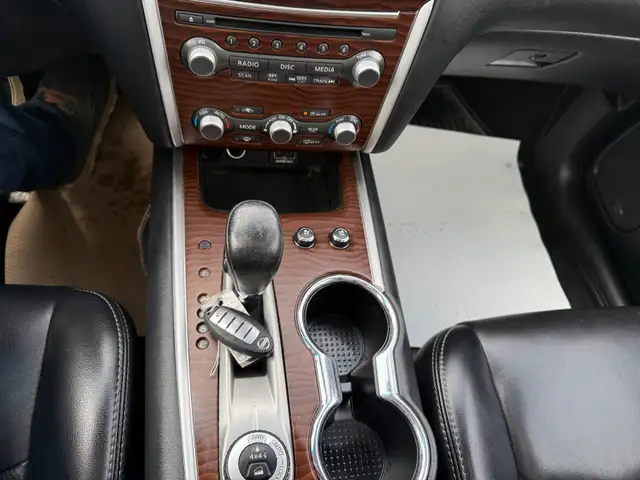 2019 Nissan Pathfinder LOADED LOW KMS - Photo 17