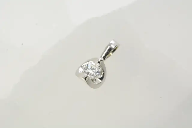14K CANADIAN DIAMOND .10CT PENDANT - Photo 2