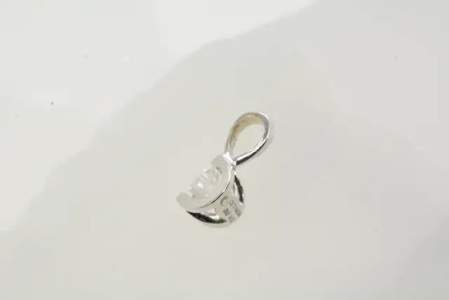 14K CANADIAN DIAMOND .10CT PENDANT - Photo 3