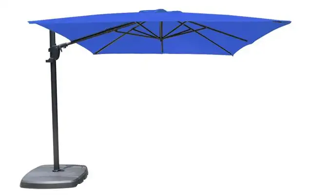 FIRE SALE - New Large 10 ft Patio Umbrella / Parasol de jardin - Photo 3