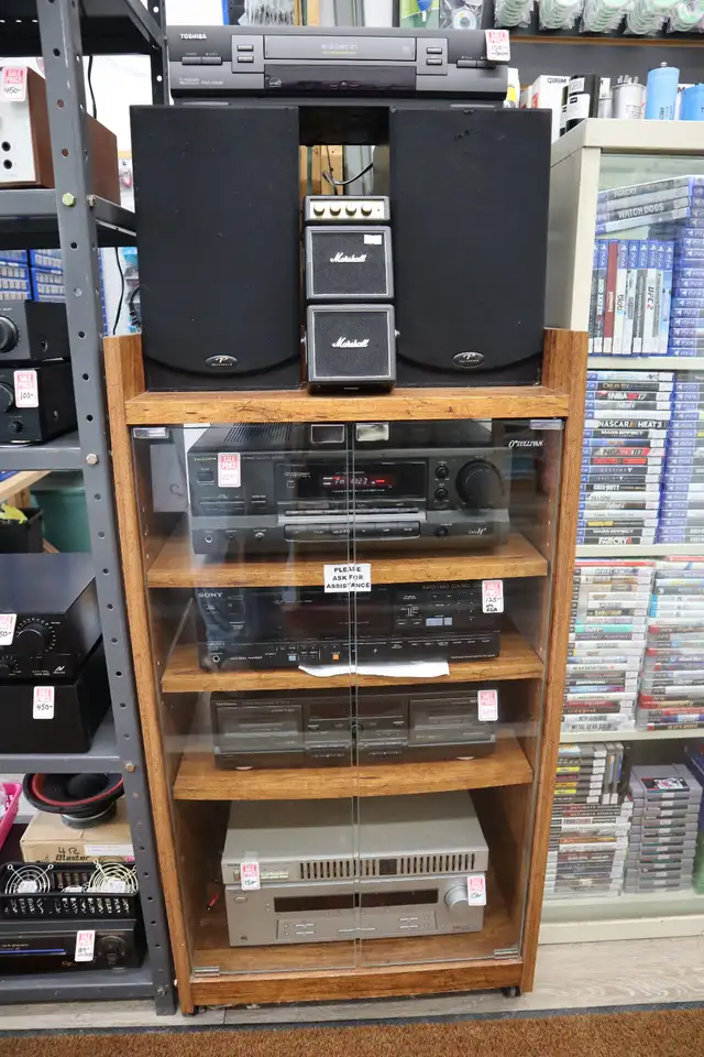 Quality Vintage Audio Components, Amps, VCR's, Receivers, EQ's.. - Photo 2