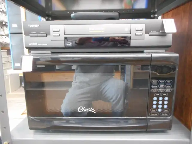 Quality Vintage Audio Components, Amps, VCR's, Receivers, EQ's.. - Photo 7