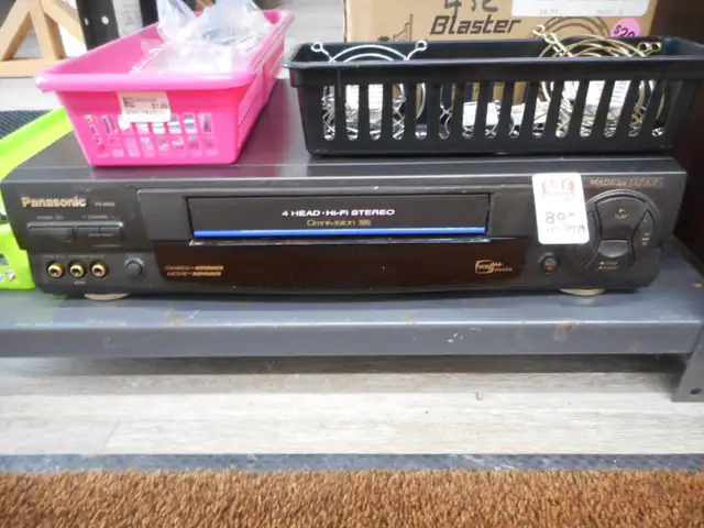 Quality Vintage Audio Components, Amps, VCR's, Receivers, EQ's.. - Photo 8