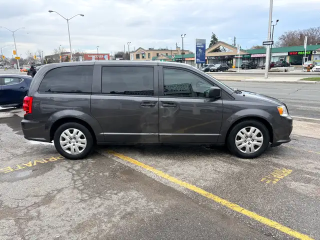 2019 Dodge Grand Caravan Canada Value Pkg Carfax Clean Certified - Photo 4