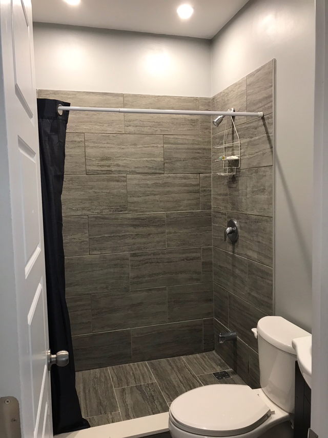 Move-in Ready Room w/ Private Bathroom, $650 (Park) - Photo 3