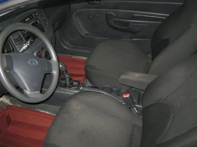 2009 Hyundai Accent L PETIT BUDGET !! - Photo 9