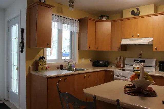 4 1/2 avec garage chauffé-toit cathédrale-1 er étage disp.juin - Photo 4