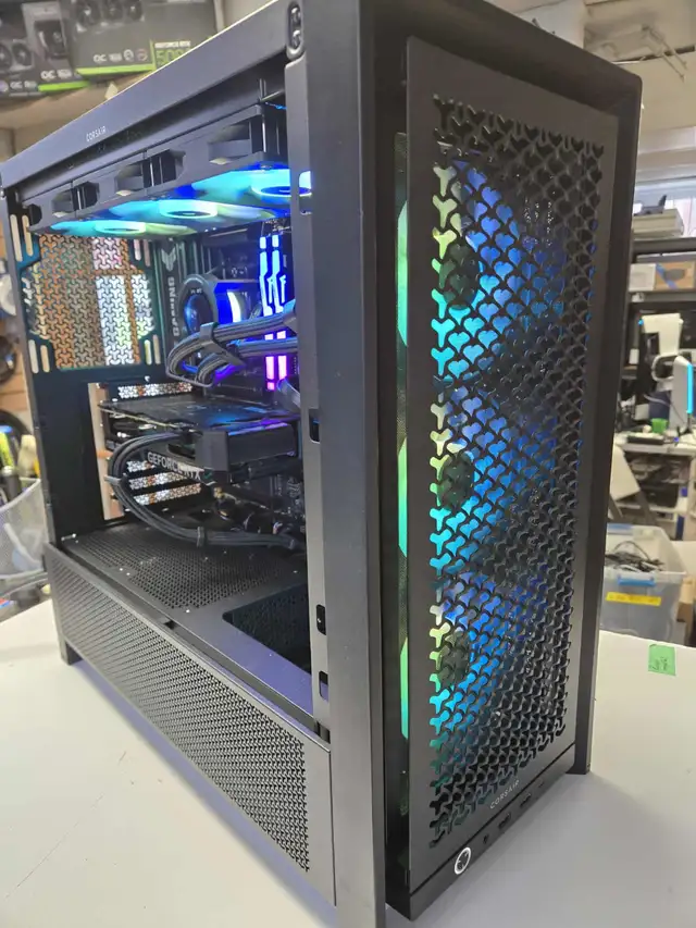 PC GAMING RYZEN 7 9800X3D RTX 4070 12GB 64GB DDR5 NVMe 2TB - Photo 2