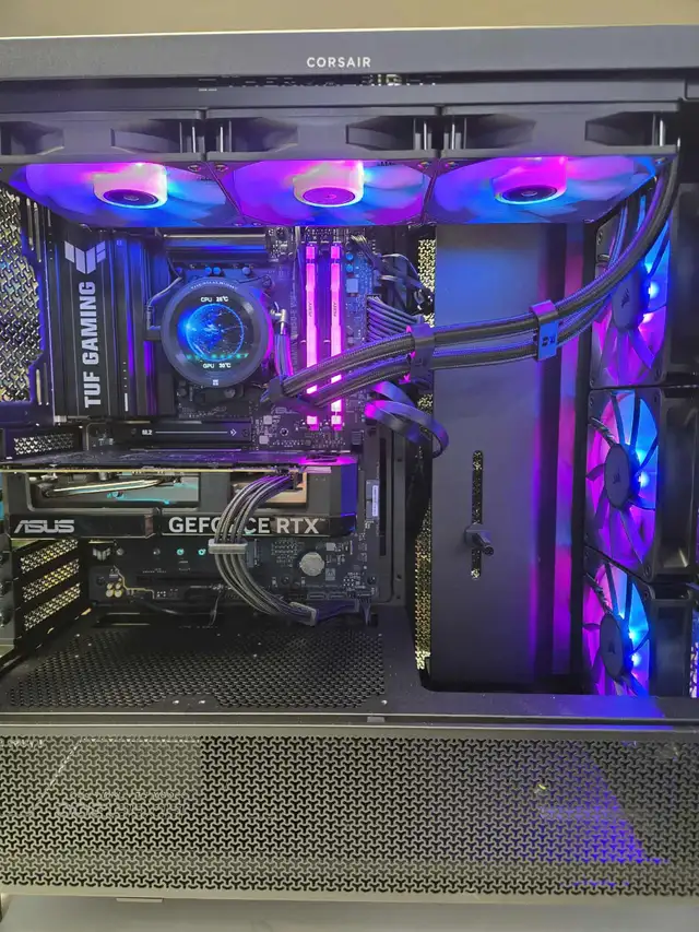 PC GAMING RYZEN 7 9800X3D RTX 4070 12GB 64GB DDR5 NVMe 2TB - Photo 3