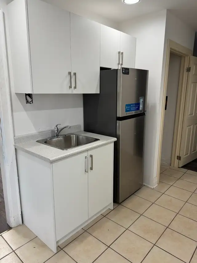 Room for Rent - Photo 3