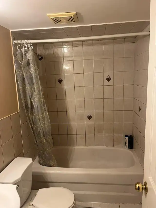 one room for rent in basement - Photo 6