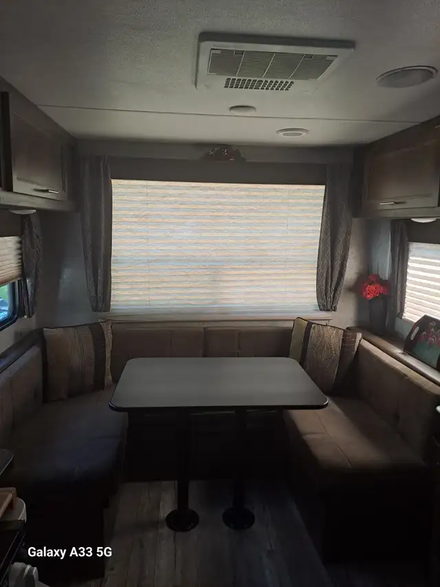 Cherokee-Greywolf Travel Trailer - Photo 4