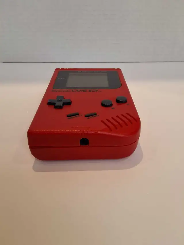 Nintendo Gameboy RED Play it Loud edition - Photo 3