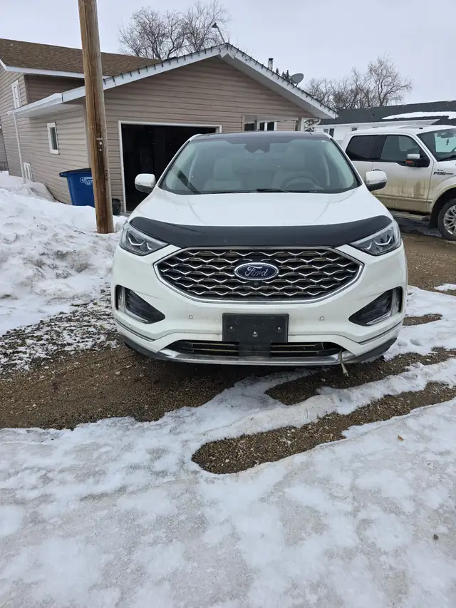 2022 Ford Edge - Photo 2