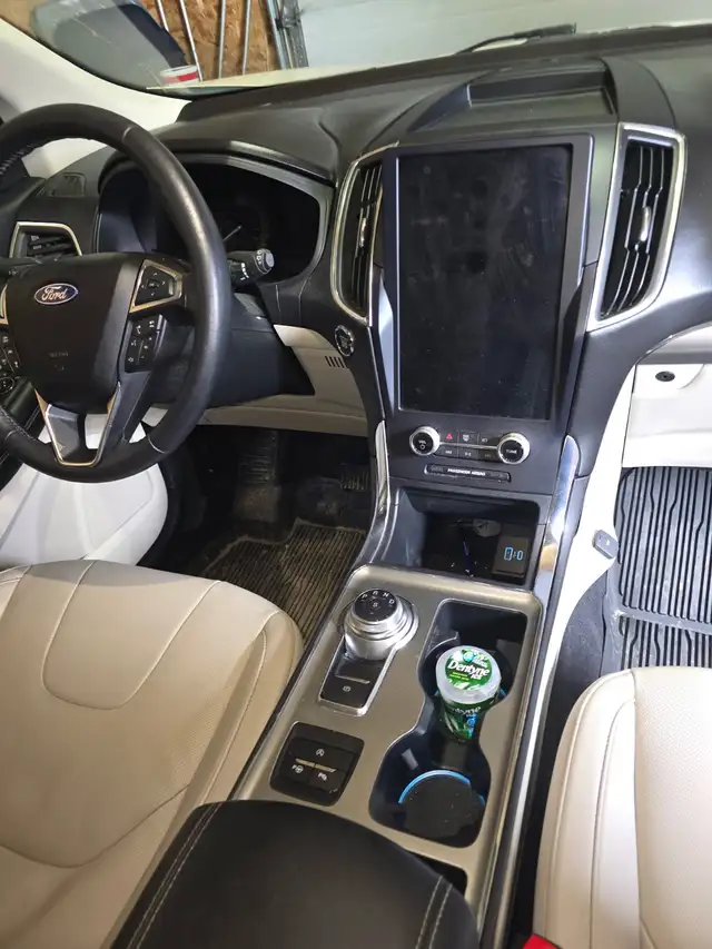 2022 Ford Edge - Photo 7