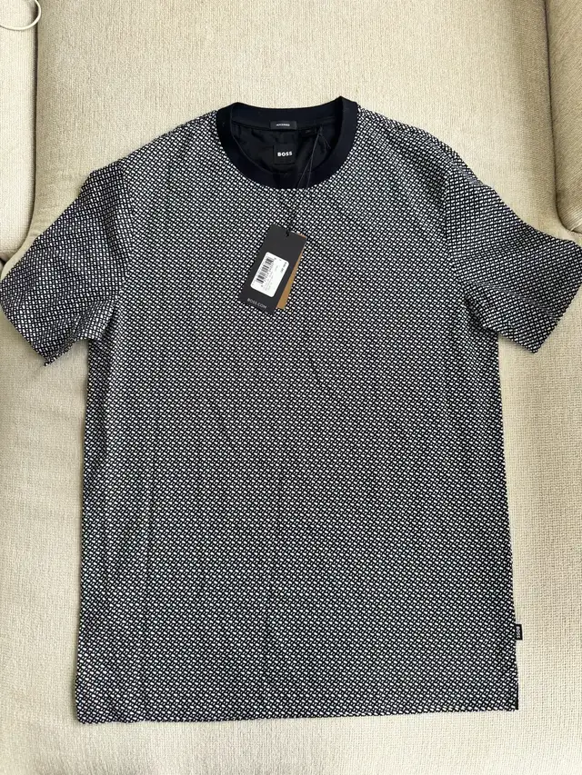 Hugo Boss T-shirt size L  H-Thompson