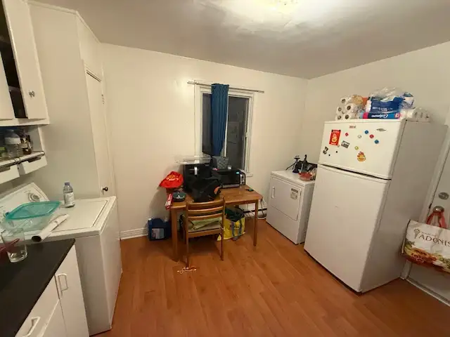 3½ Metro Cadillac  disponible le 1er Jul, 1130$/M - Photo 4