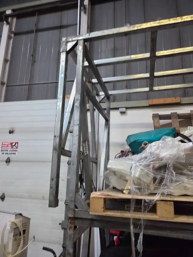 Metal Pallet Risers - Pallet Storage - Photo 4