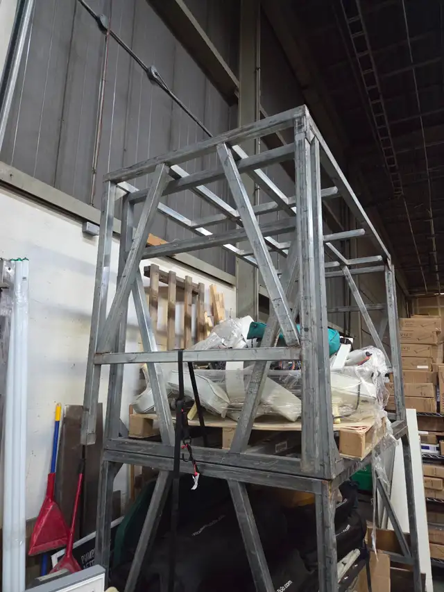 Metal Pallet Risers - Pallet Storage - Photo 5