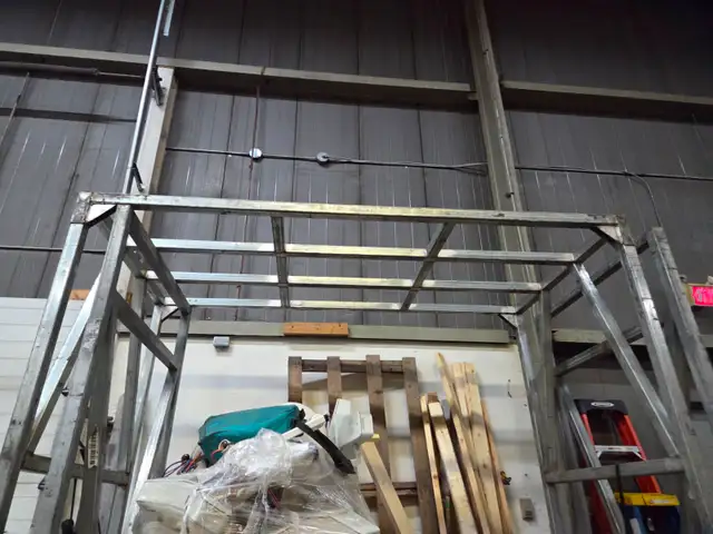 Metal Pallet Risers - Pallet Storage - Photo 6