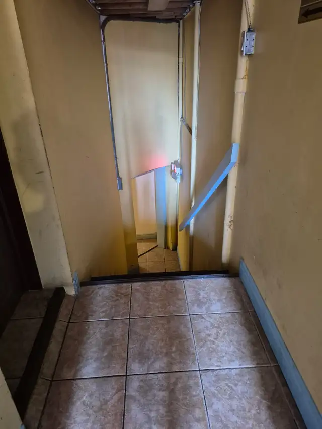 Lakeshore Islinton Apartment for Rent