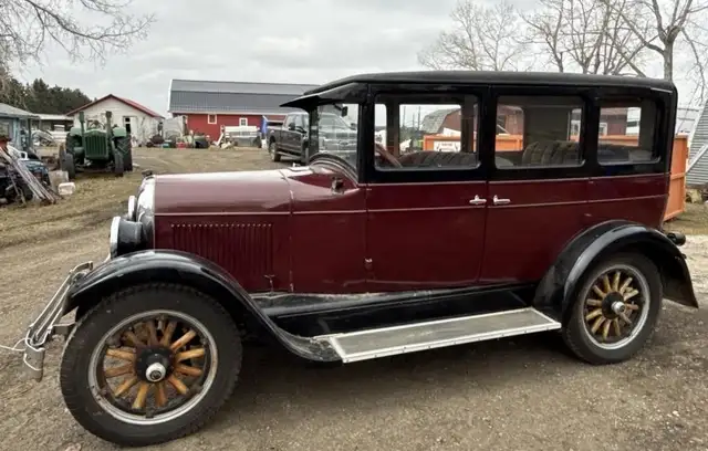 Mundell Farm & Haying Equip Online Auction Diamond Valley AB - Photo 2