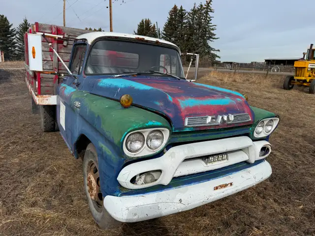 Mundell Farm & Haying Equip Online Auction Diamond Valley AB - Photo 3