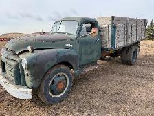 Mundell Farm & Haying Equip Online Auction Diamond Valley AB - Photo 4