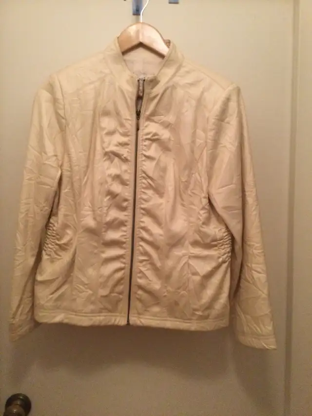 TANJAY BEIGE JACKET
