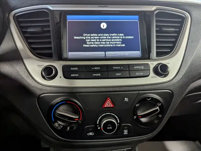 2019 Hyundai Accent PREFERRED WITH APPLE CARPLAY! - Photo 10