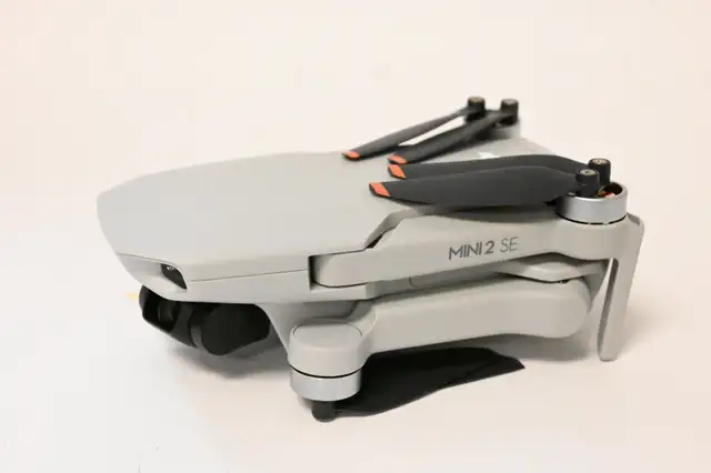 DJI Mini 2 SE Drone USED in working and good condition - Photo 4