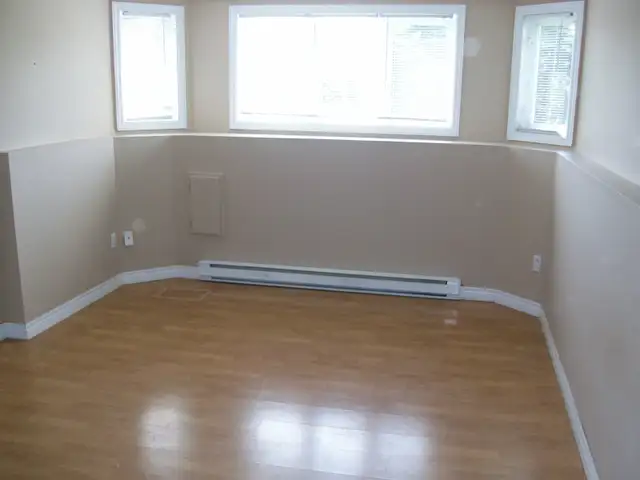 4 bedroom house - heat and light included - Photo 12