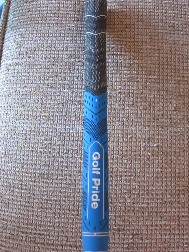 LIKE NEW LEFTIE TOP QUALITY ADAMS BLUE 10.5 R FLEX  DRIVER - Photo 4