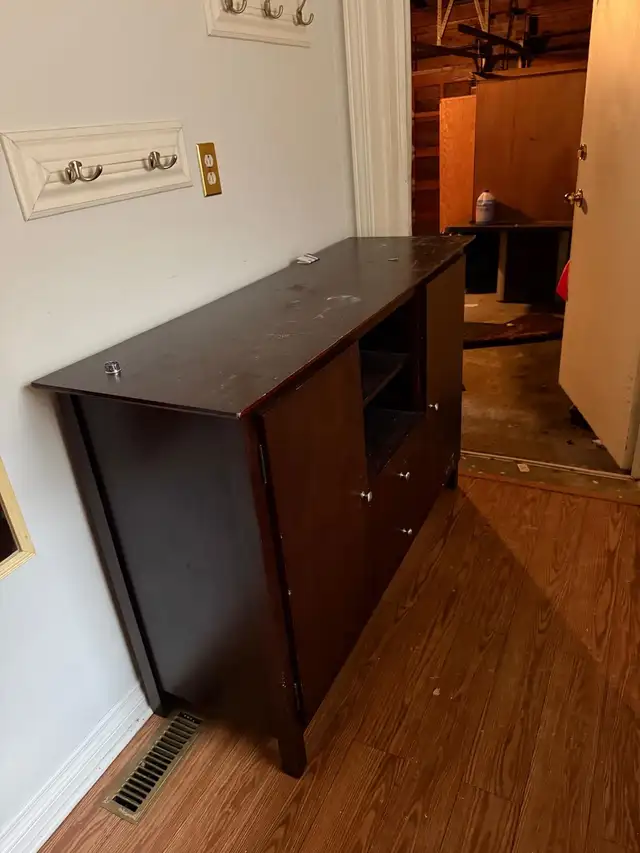 free furniture - Photo 5