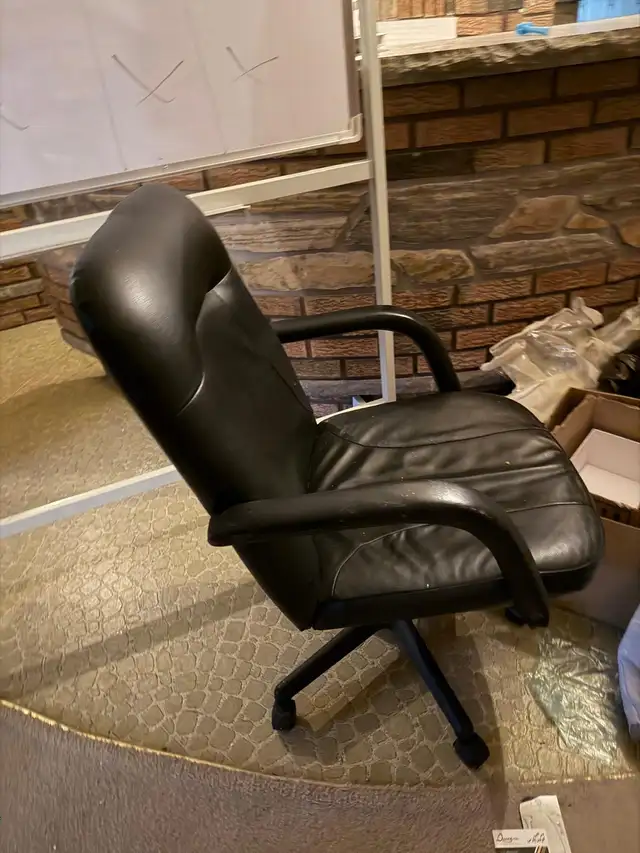 free furniture - Photo 7