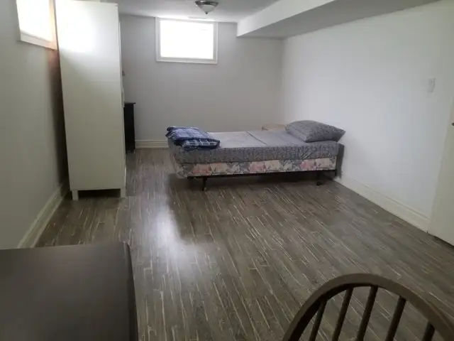 EXTREMELY BEAUTIFUL LARGE ROOM IN A WELCOME NEW HOUSE - Photo 2